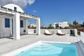 Spacious veranda, house for 3, in the village.